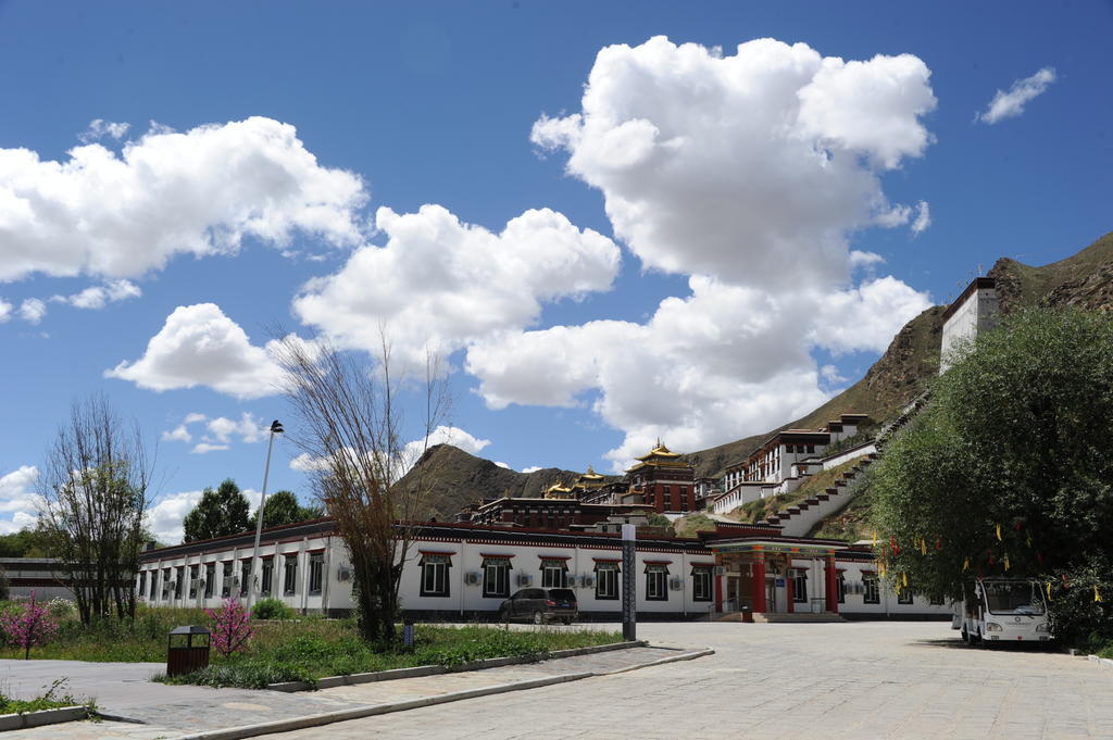 Wanrun International Resort Hotel In Tibet Xigaze Kültér fotó